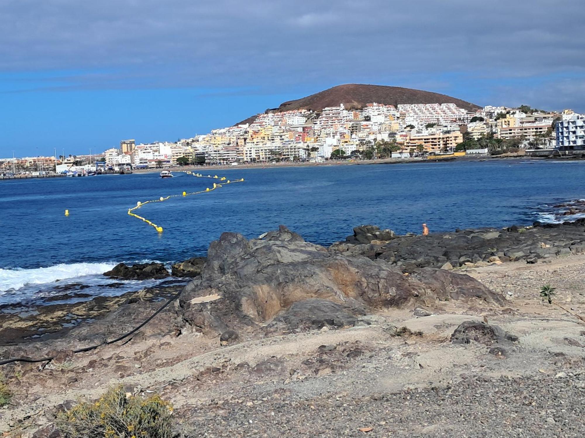 Beach 400Mtr, Top Of Mountain With Spectacular Surround View 200Mtr 洛斯克里斯蒂亚诺斯 外观 照片